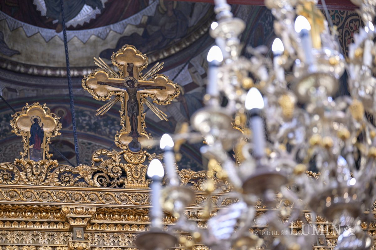 Proclamarea canonizării celor 16 femei românce cu viață sfântă la București 354831