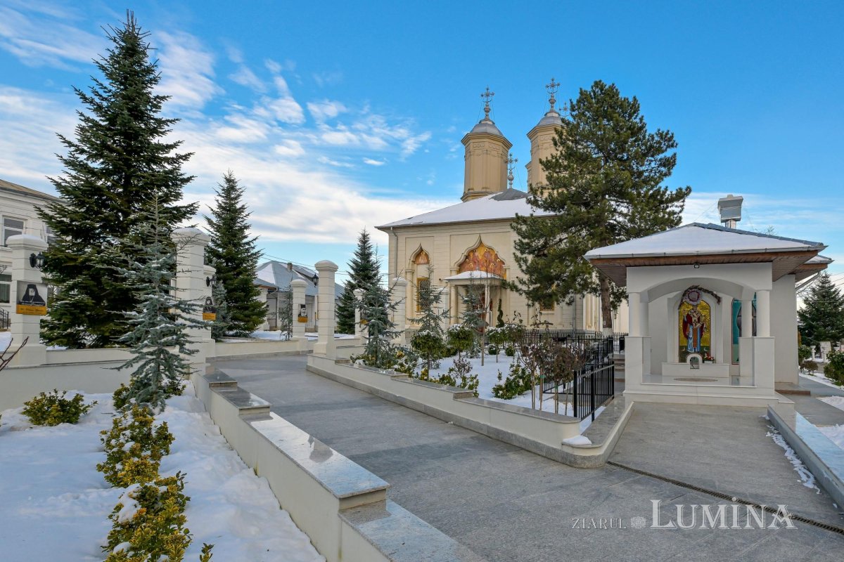 Sclipirile Luminii: Mănăstirea Pasărea din județul Ilfov 354689