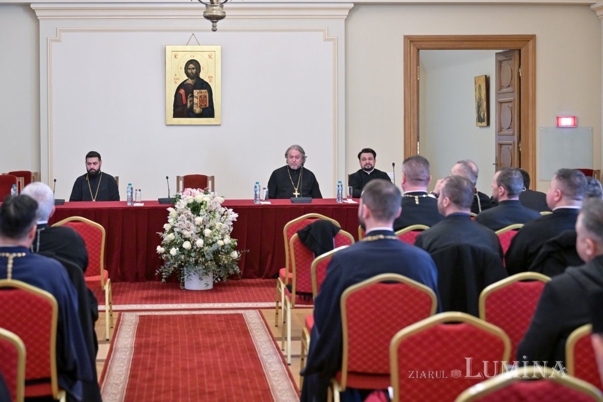 Adunarea Generală a Casei de Ajutor Reciproc a Arhiepiscopiei Bucureștilor 355240