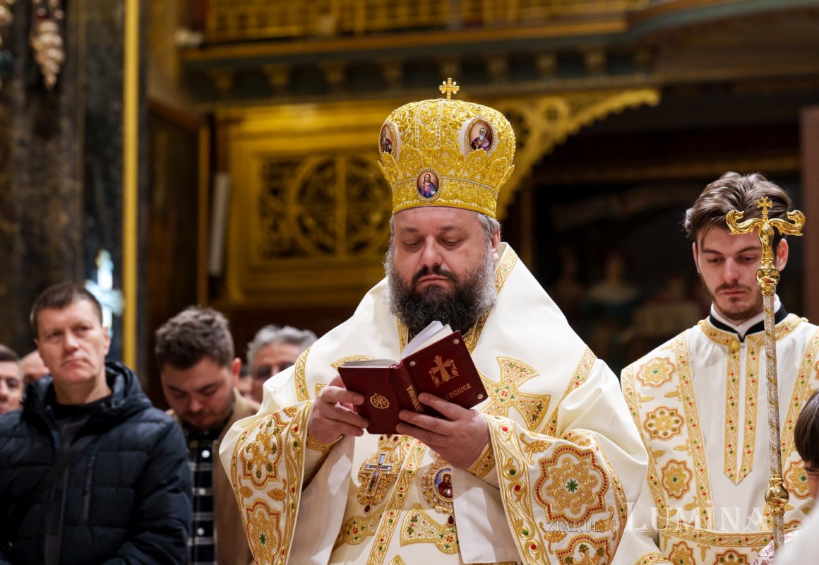 Slujire arhierească la Biserica Domniţa Bălaşa din Capitală 355365