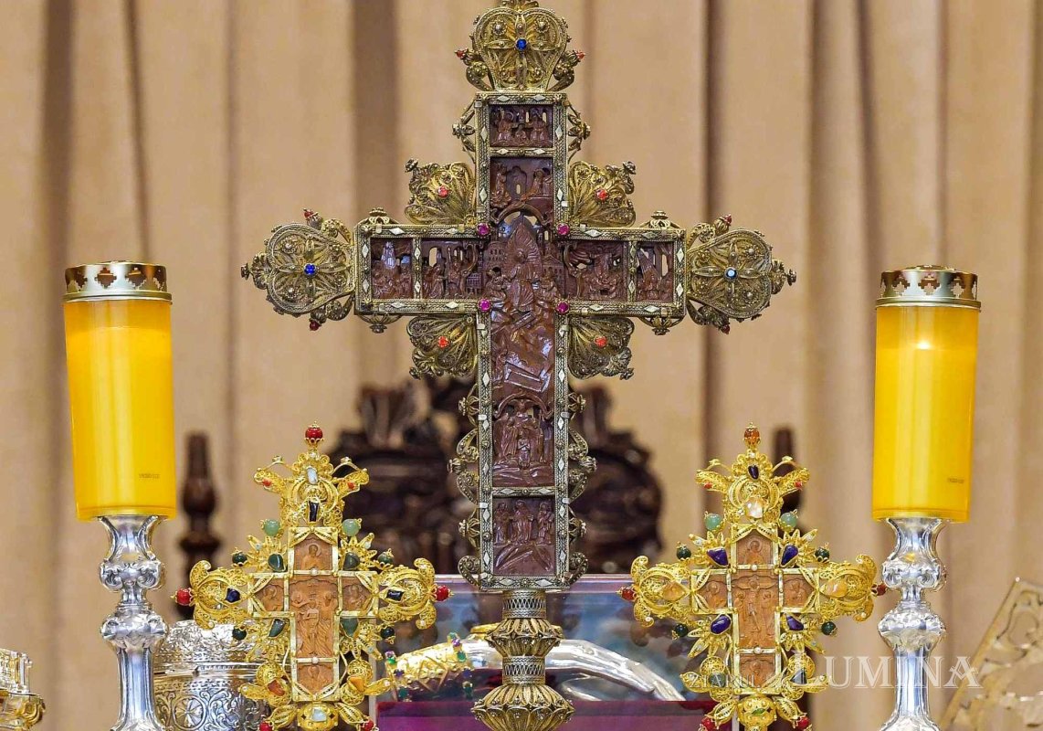 Luca 19, 29-40; 22, 7-39 (Înaintea Sfintelor Pătimiri) 355413