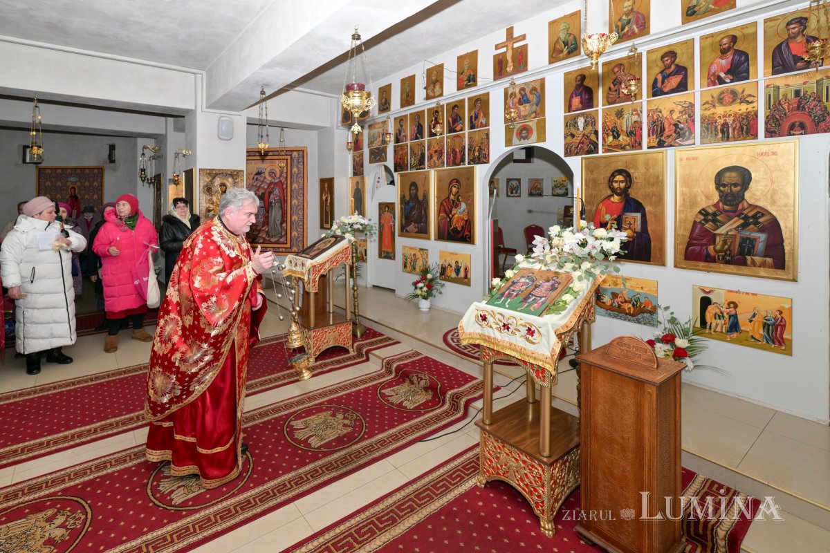 Hram și sfințire de raclă la Parohia Bărbătescu Vechi din București 355532