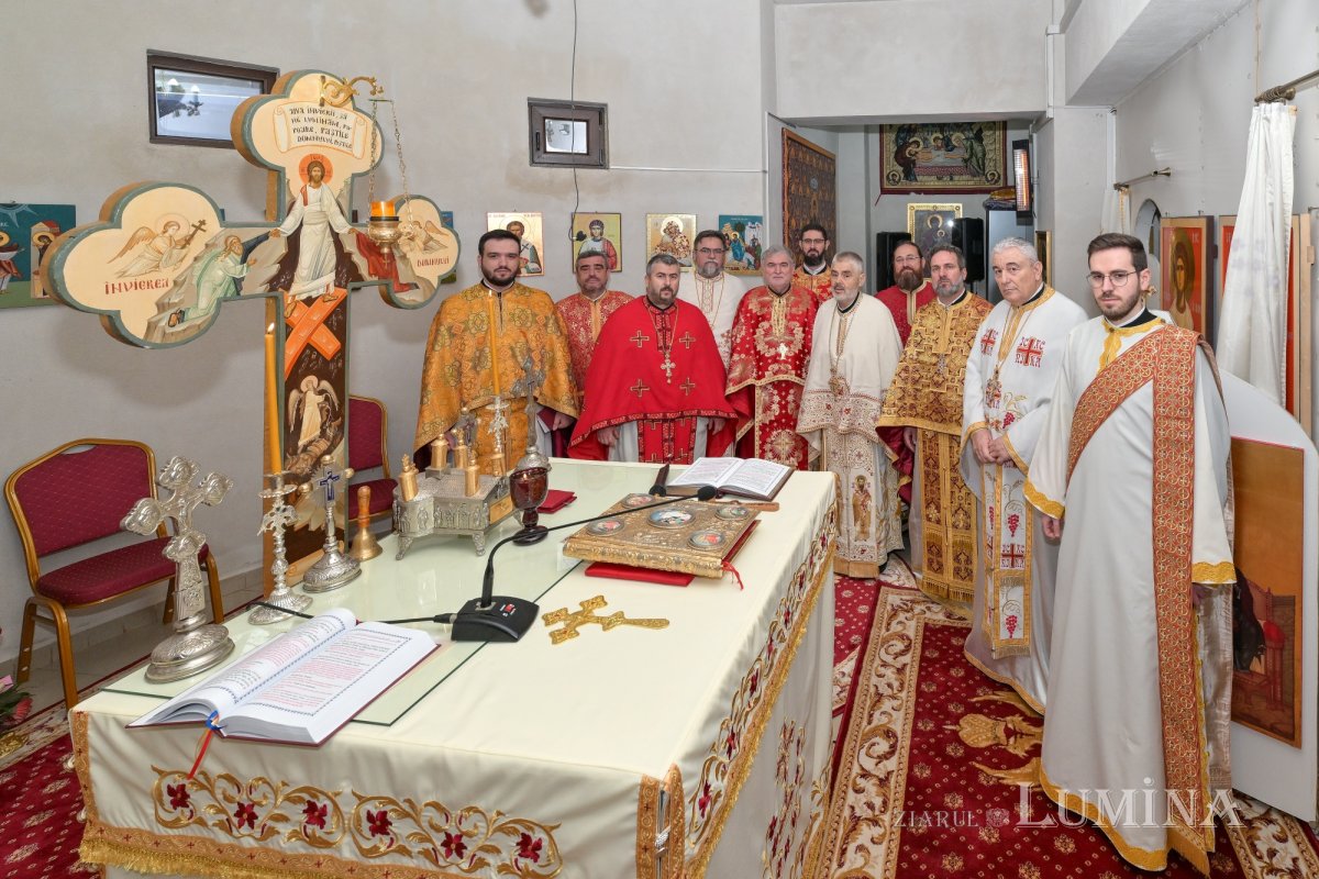 Hram și sfințire de raclă la Parohia Bărbătescu Vechi din București 355546