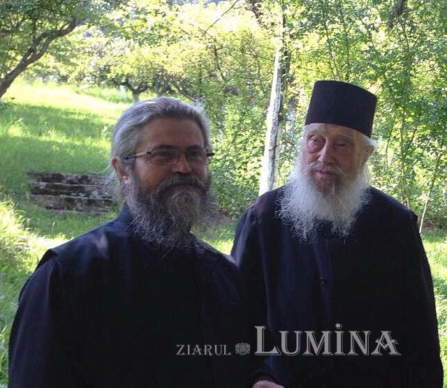 O viață lungă închinată lui Dumnezeu, sfinților şi pelerinilor - arhimandritul Climent Haralamb 355587