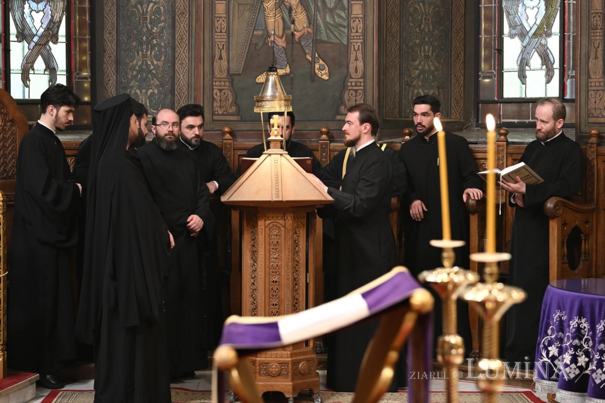Prima parte a Canonului cel Mare la Catedrala Patriarhală 355965