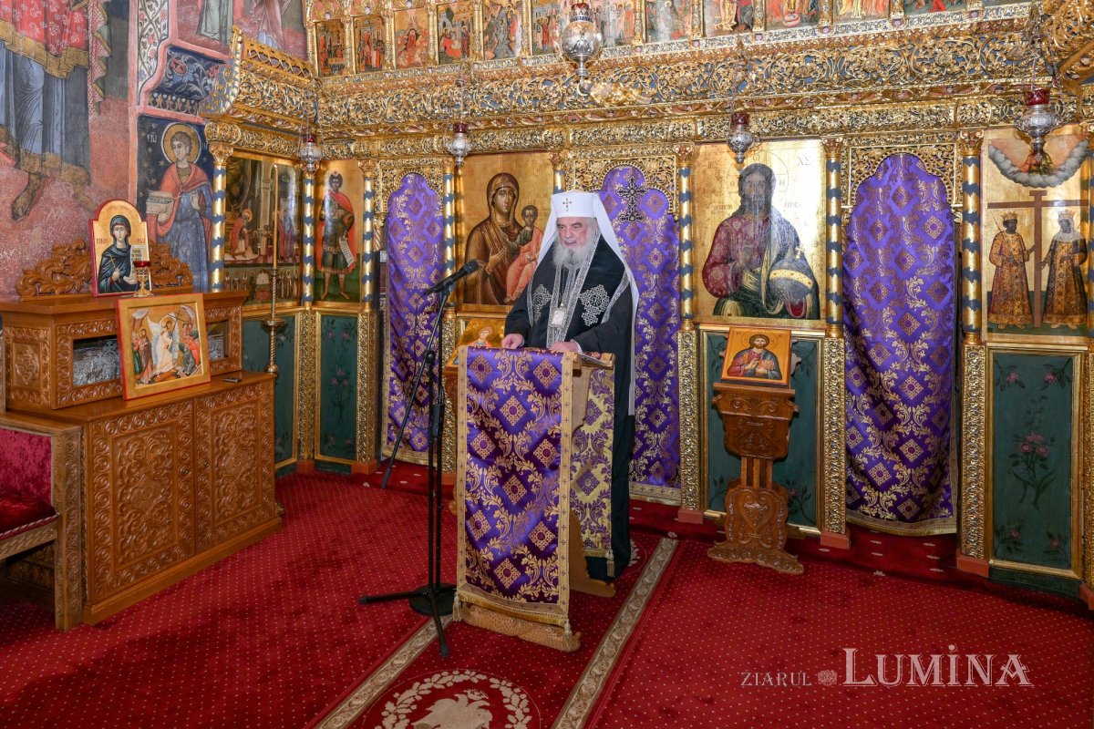 Postul Mare este școală duhovnicească a înfrânării și a pocăinței 356023