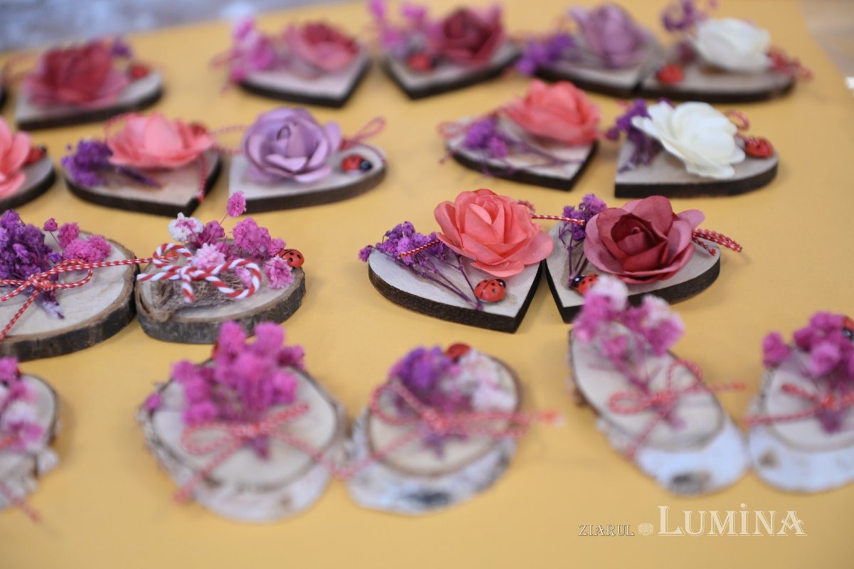 Târg caritabil de mărțișoare la Grădinița „Buna Vestire” din Capitală 356099