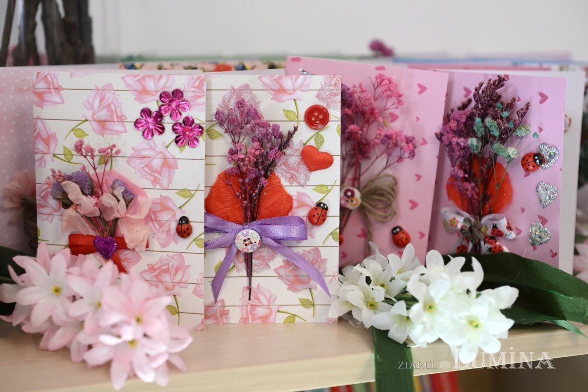 Târg caritabil de mărțișoare la Grădinița „Buna Vestire” din Capitală 356101