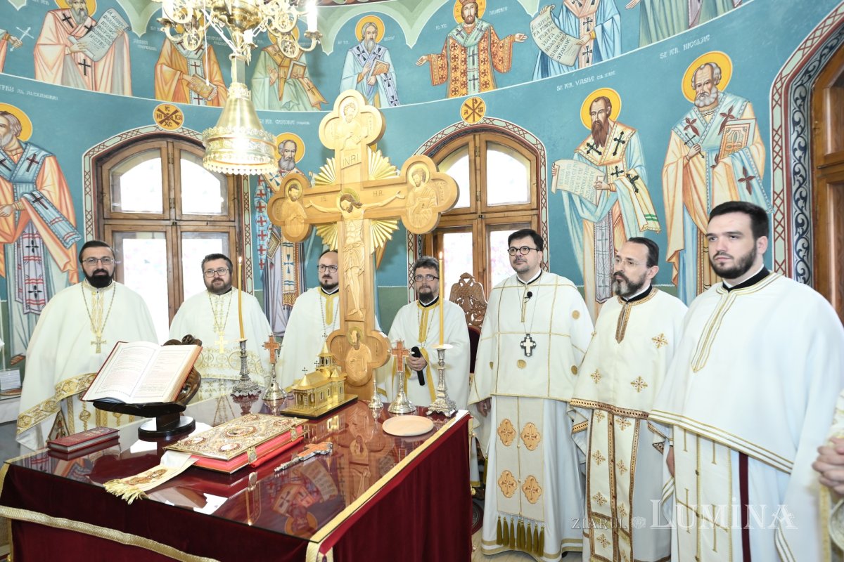 Sfințirea unei noi racle la un spital din Capitală 356360