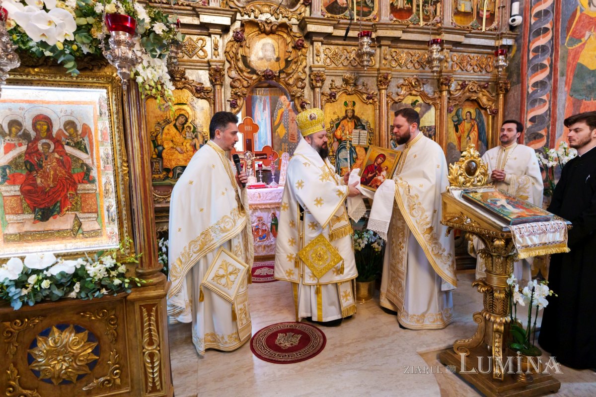 Ziua de cinstire a icoanelor prăznuită la Biserica Icoanei 356457