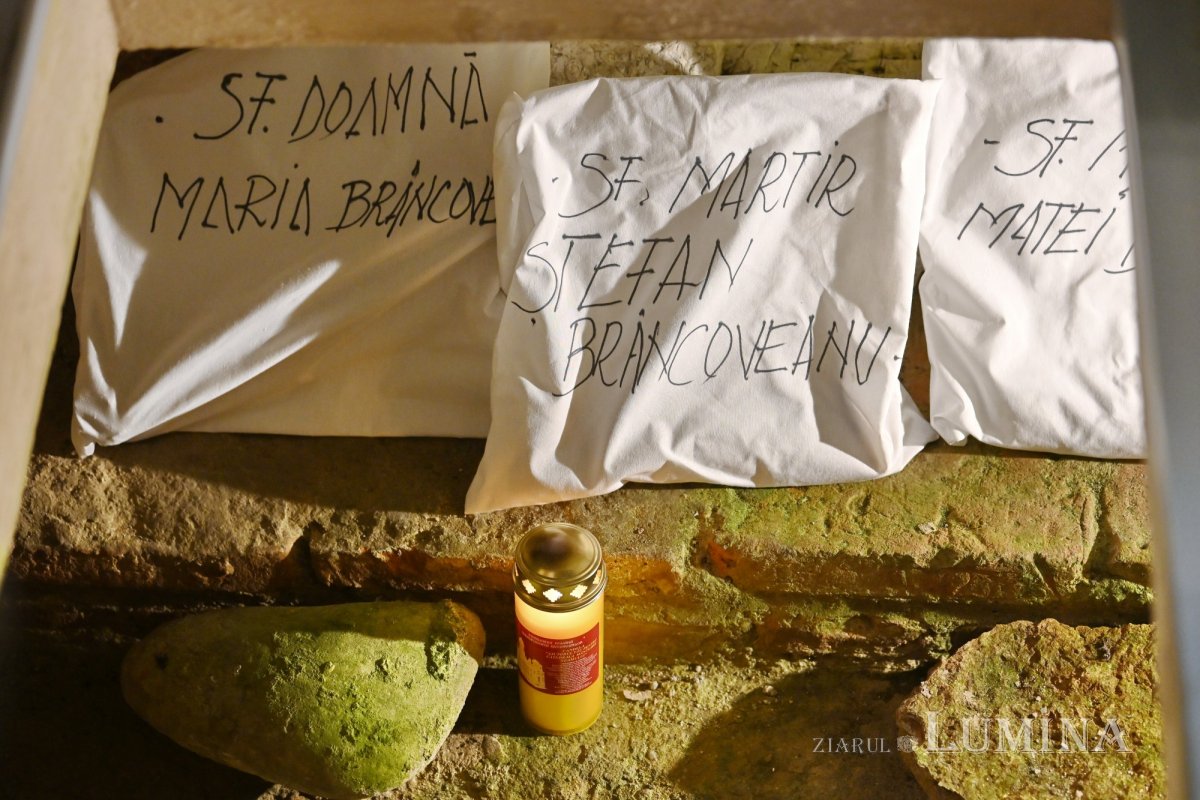 Sfinți Brâncoveni deshumați la Biserica „Sfântul Gheorghe”-Nou 356728