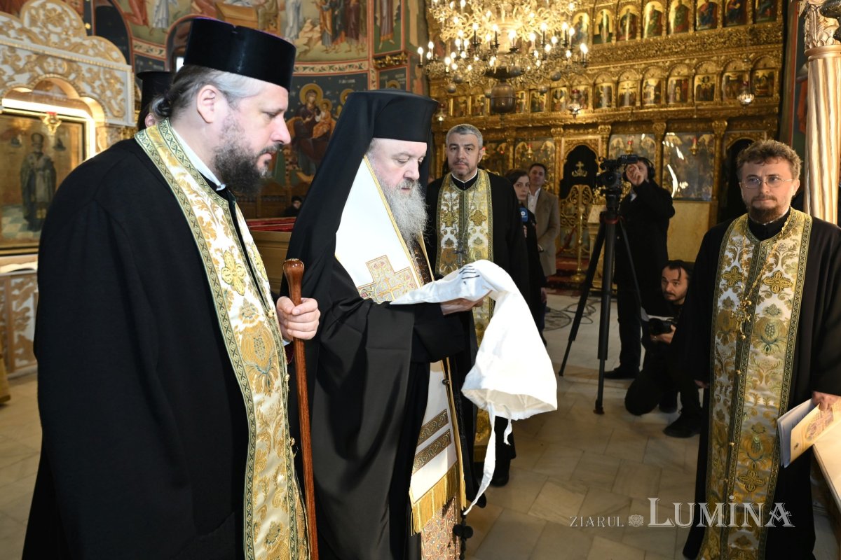 Sfinți Brâncoveni deshumați la Biserica „Sfântul Gheorghe”-Nou 356736