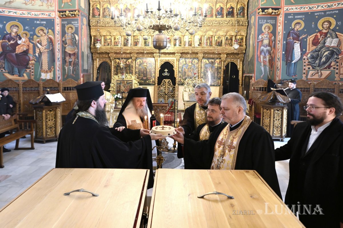 Sfinți Brâncoveni deshumați la Biserica „Sfântul Gheorghe”-Nou 356739