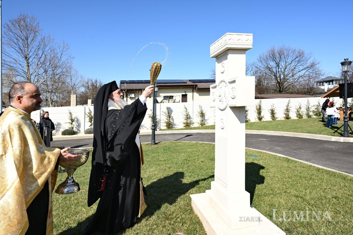 Sfințirea Capelei „Sfinții Apostoli Petru și Pavel” în Mogoșoaia 356946
