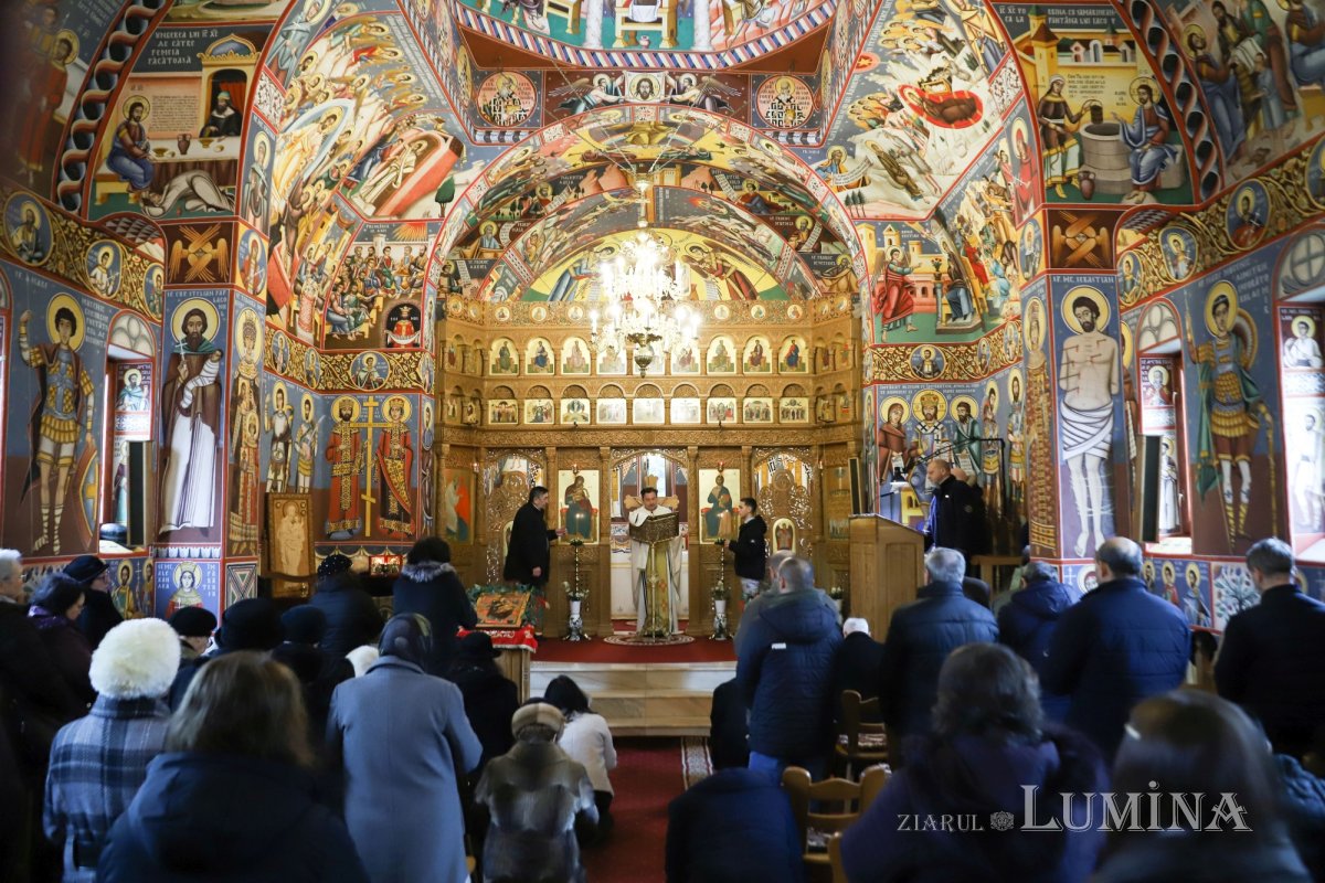 Biserica „Sfinții 40 de Mucenici”, oază de pace și bucurie la Cisnădioara 356958