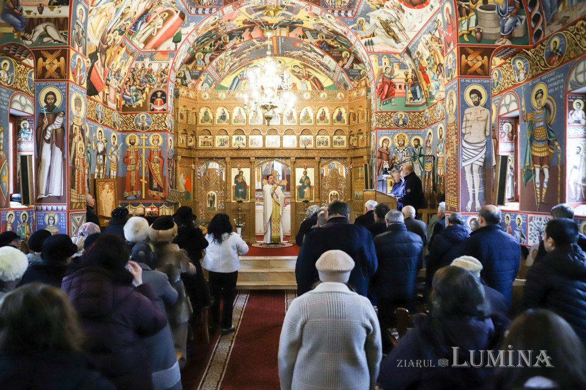 Biserica „Sfinții 40 de Mucenici”, oază de pace și bucurie la Cisnădioara 356962