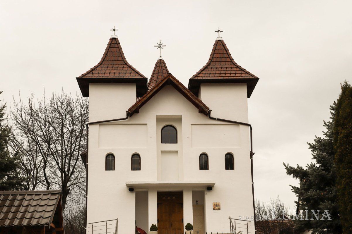 Biserica „Sfinții 40 de Mucenici”, oază de pace și bucurie la Cisnădioara 356982