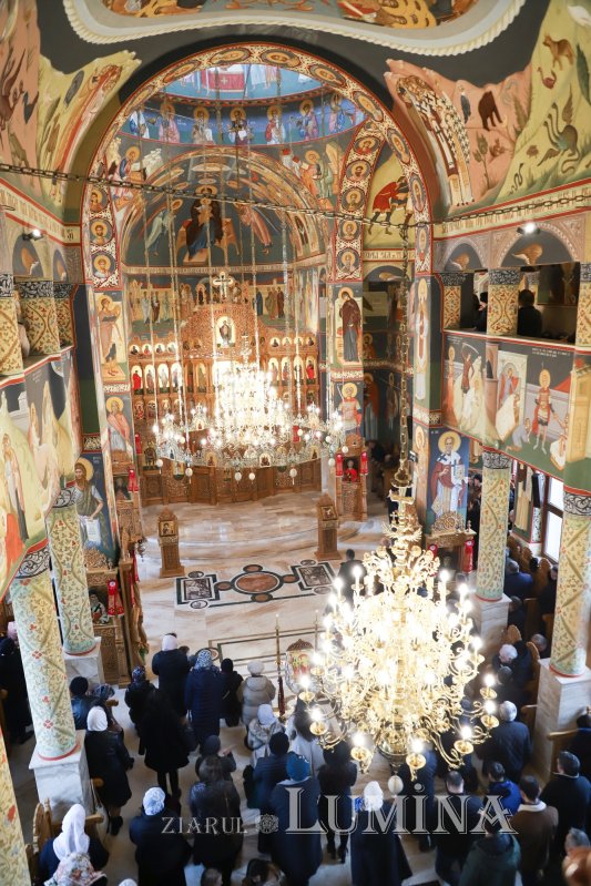 Binecuvântare și ocrotire pentru familiile din cartierul sibian Turnișor 357355