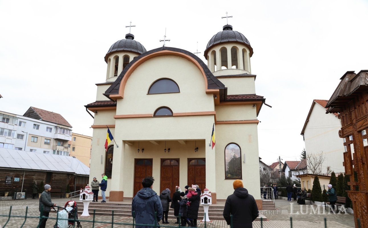 Binecuvântare și ocrotire pentru familiile din cartierul sibian Turnișor 357360