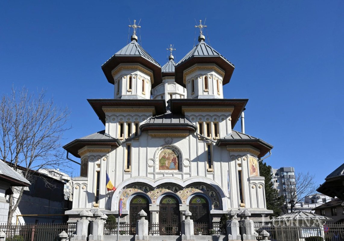 Sclipirile Luminii: Biserica „Buna Vestire”-Belu din Bucureşti 357326
