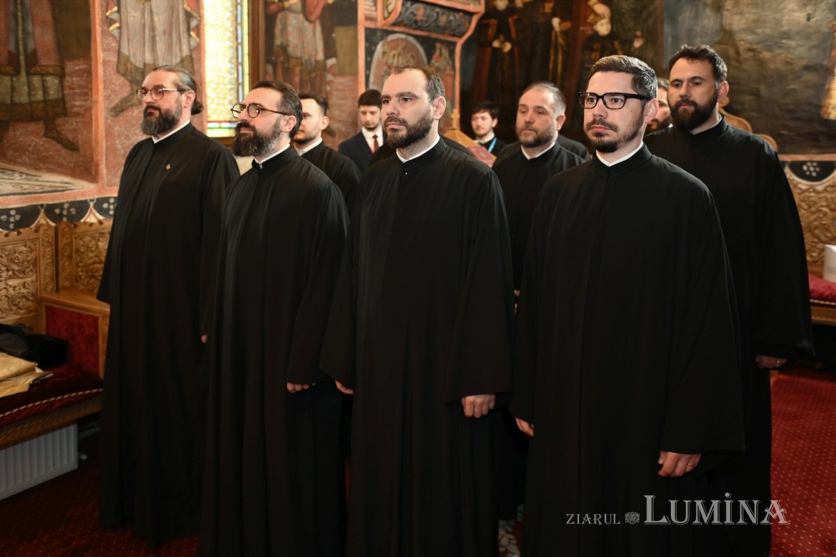 Noi duhovnici pentru biserici din Arhiepiscopia Bucureștilor 357717