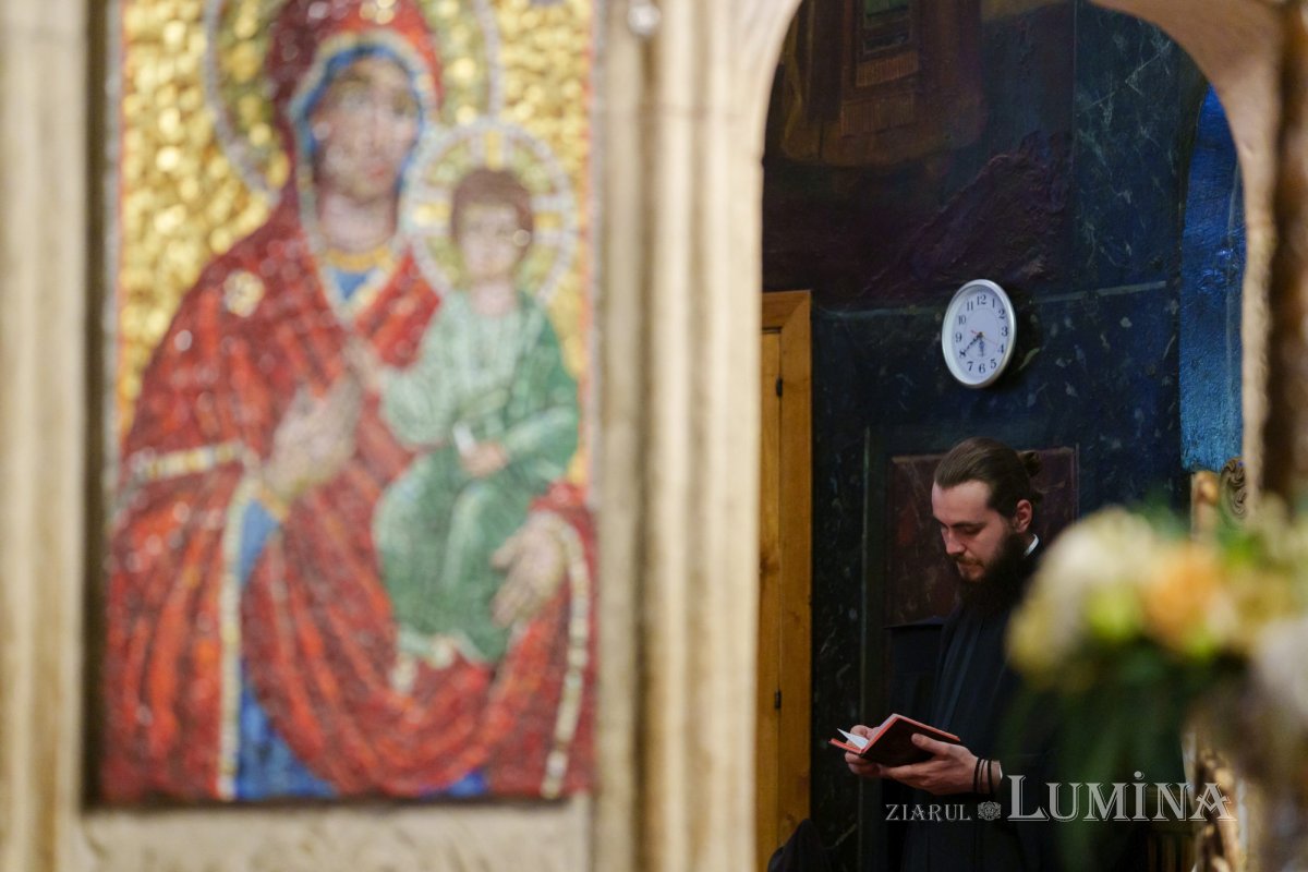 Sfaturi despre rugăciune de la protosinghelul Vichentie Mălău 357753