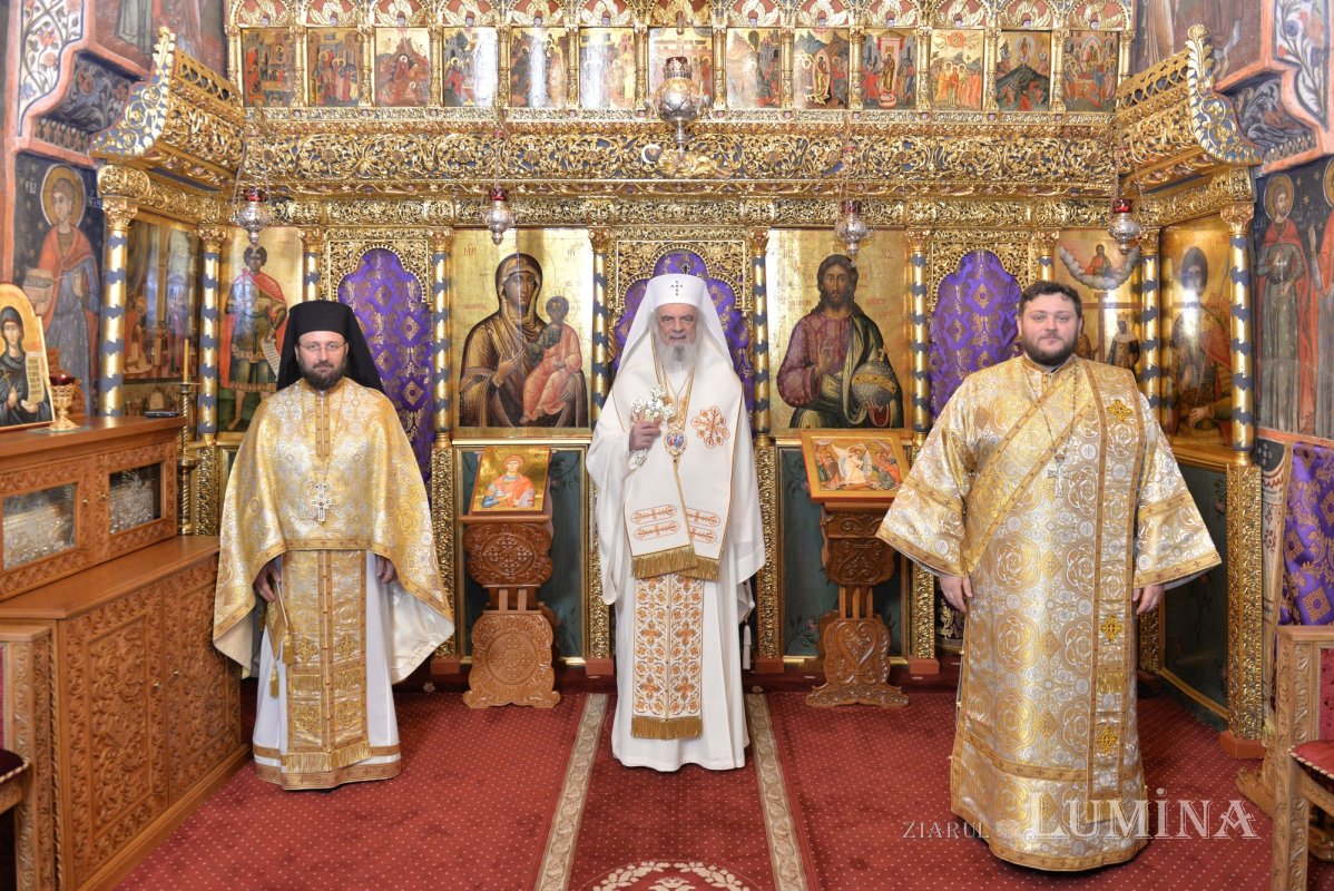 „Prezența lucrătoare a Duhului Sfânt vine în om prin rugăciune stăruitoare și prin post” 357908