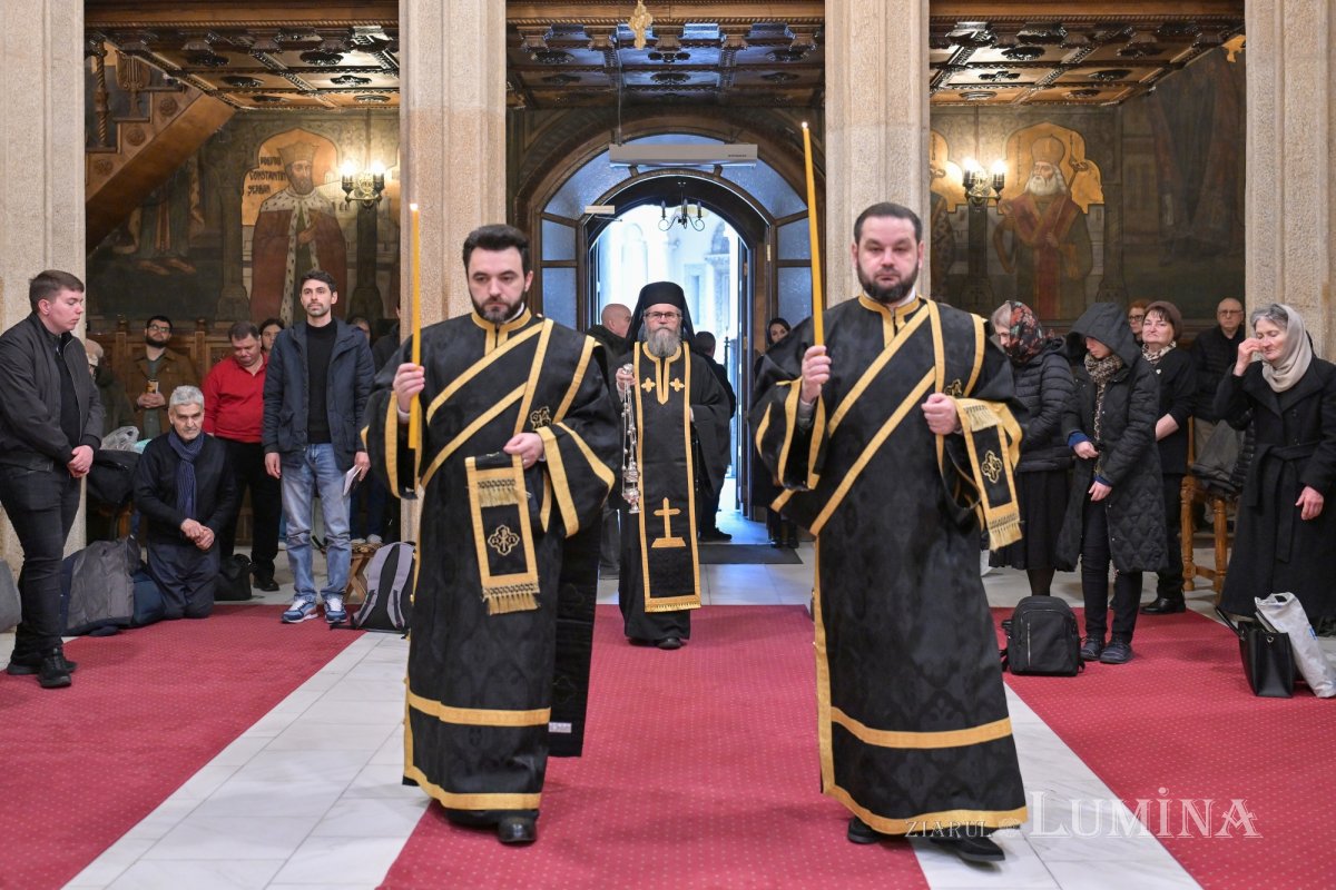 Denia Canonului Mare la Catedrala Patriarhală 358008
