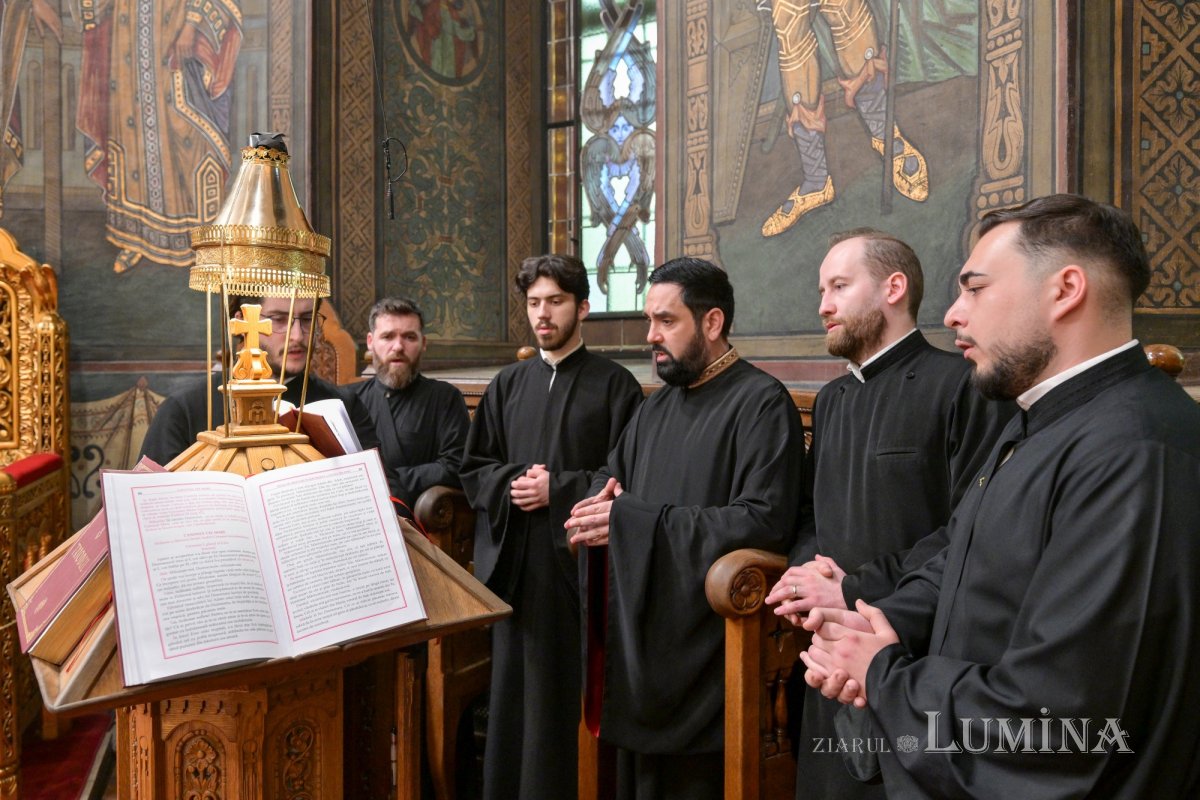 Denia Canonului Mare la Catedrala Patriarhală 358011
