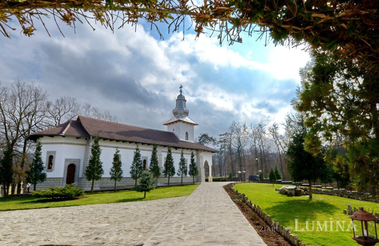Sclipirile Luminii: Buna Vestire, temelia praznicelor împărăteşti 358305