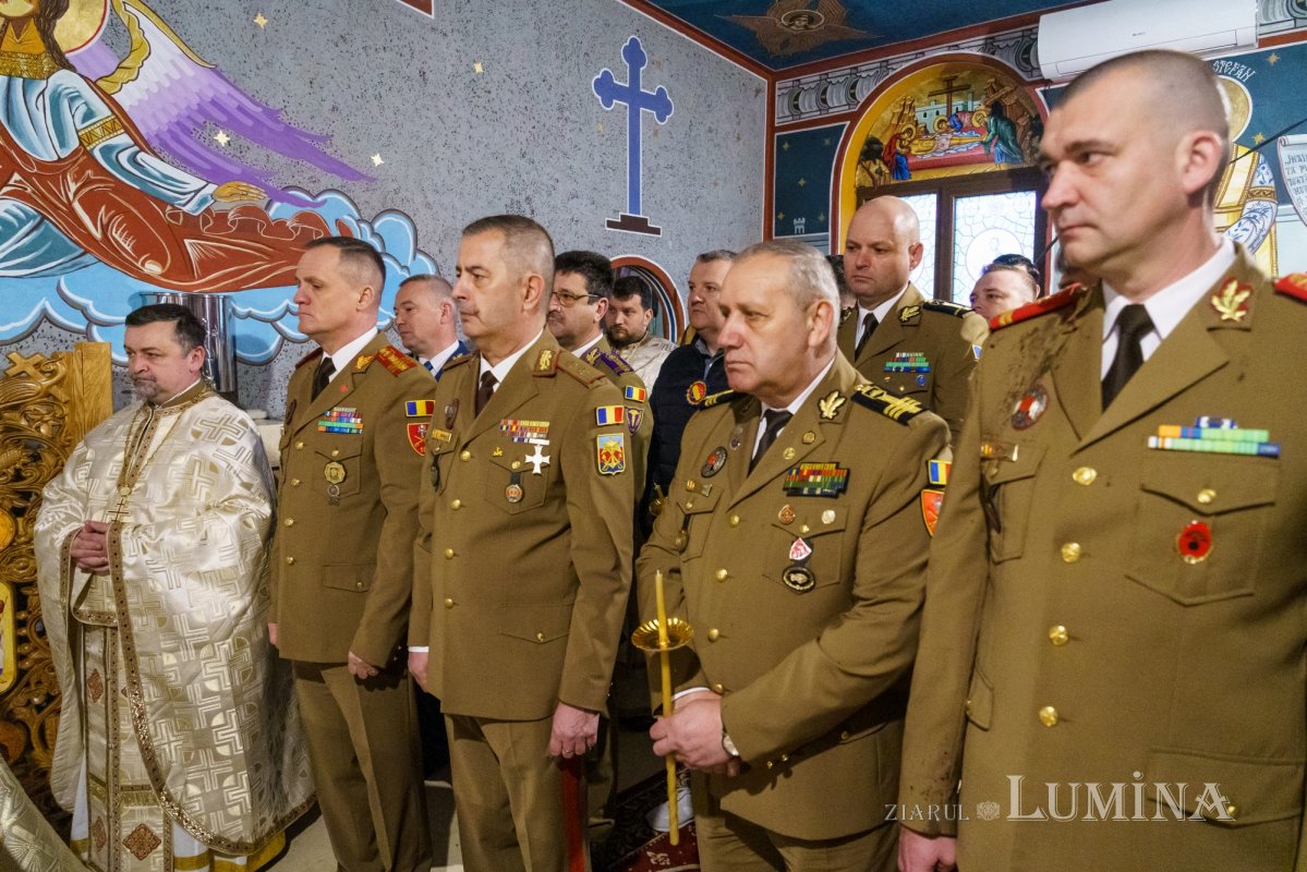 Sfințirea unei capele militare din județul Neamț  358541