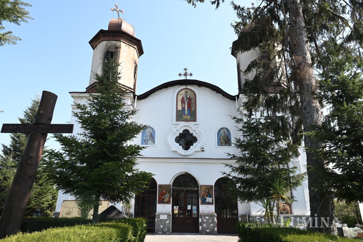 Comunitatea care va salva o biserică 358895