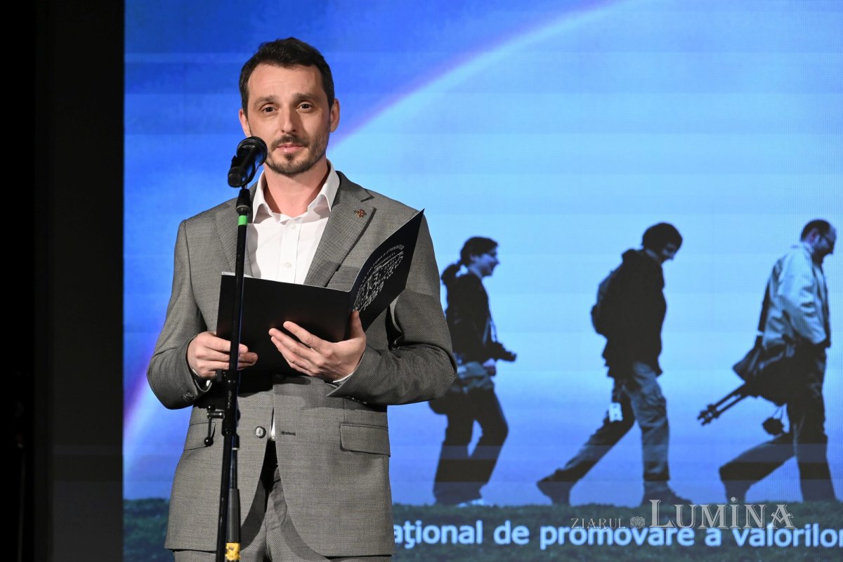 „Pe Argeș în sus”, frumuseți naturale și culturale 358754