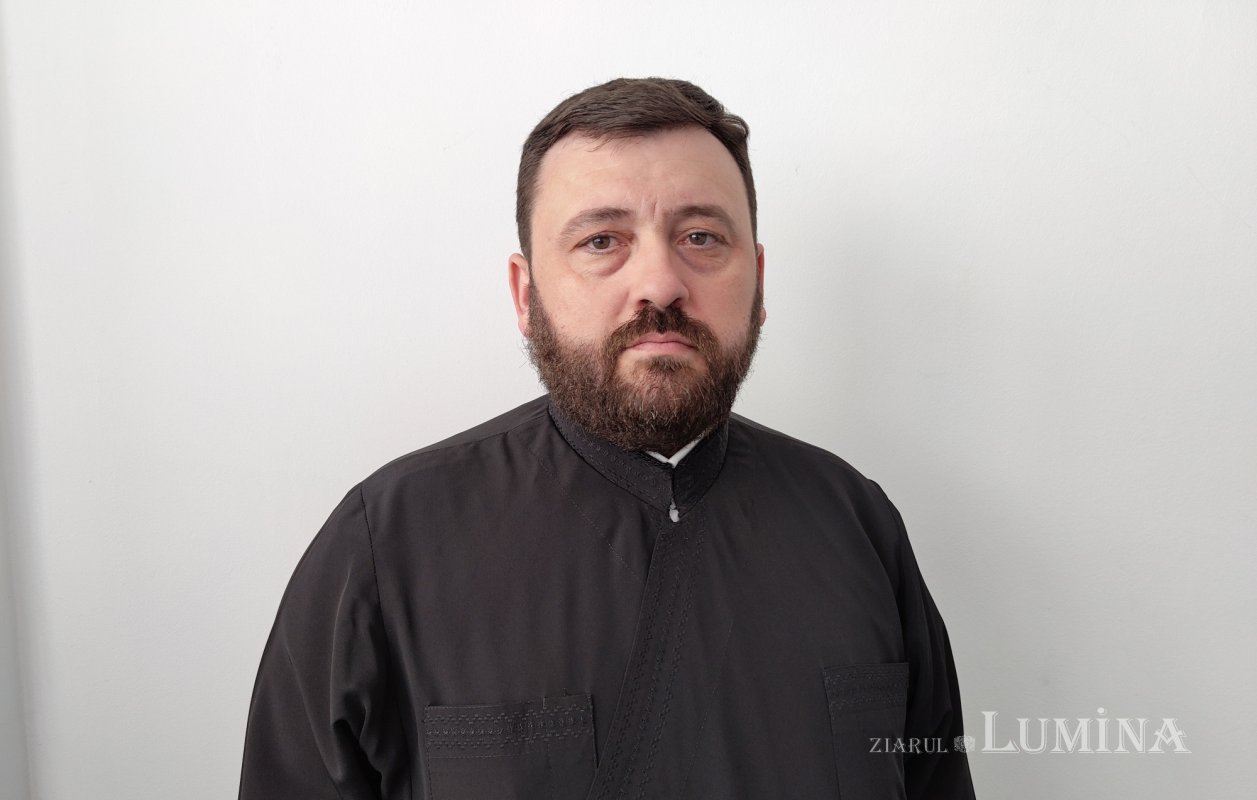 Biruitorului morţii strigăm… 358917