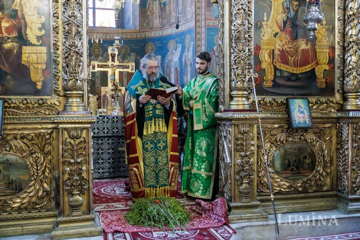 2.500 de credincioși au participat la procesiunea de Florii din Iași 359126