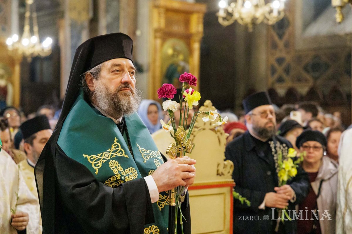 2.500 de credincioși au participat la procesiunea de Florii din Iași 359133