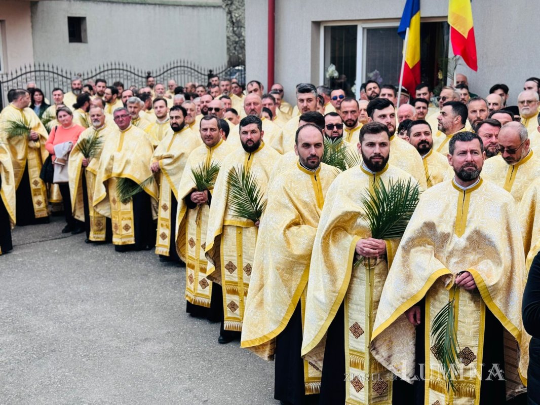 Pelerinajul de Florii în municipiul Ploiești 359017