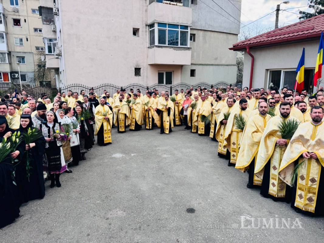 Pelerinajul de Florii în municipiul Ploiești 359018