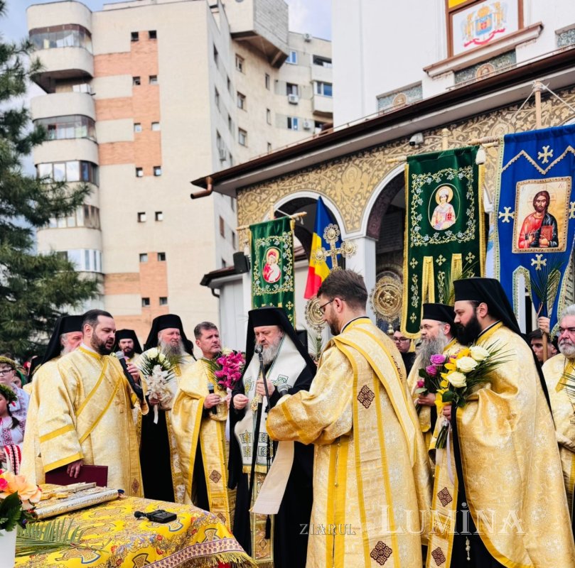 Pelerinajul de Florii în municipiul Ploiești 359019