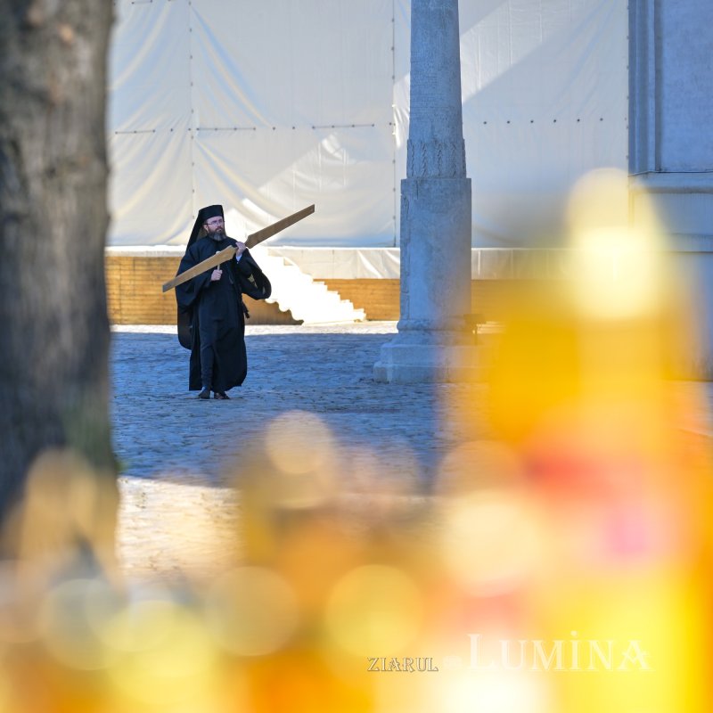 Denia din Sfânta și Marea Luni la Catedrala Patriarhală 359186