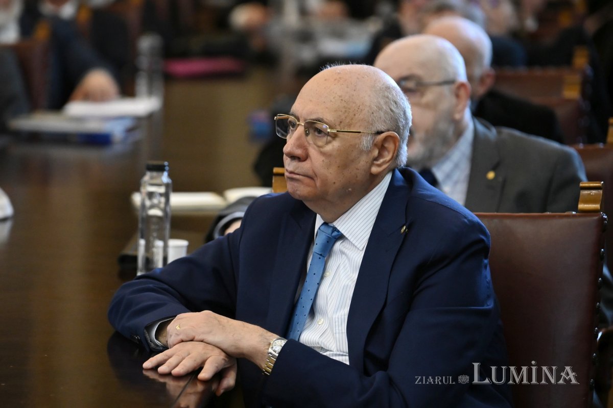 Acad. Marius Andruh este noul președinte al Academiei Române 359361