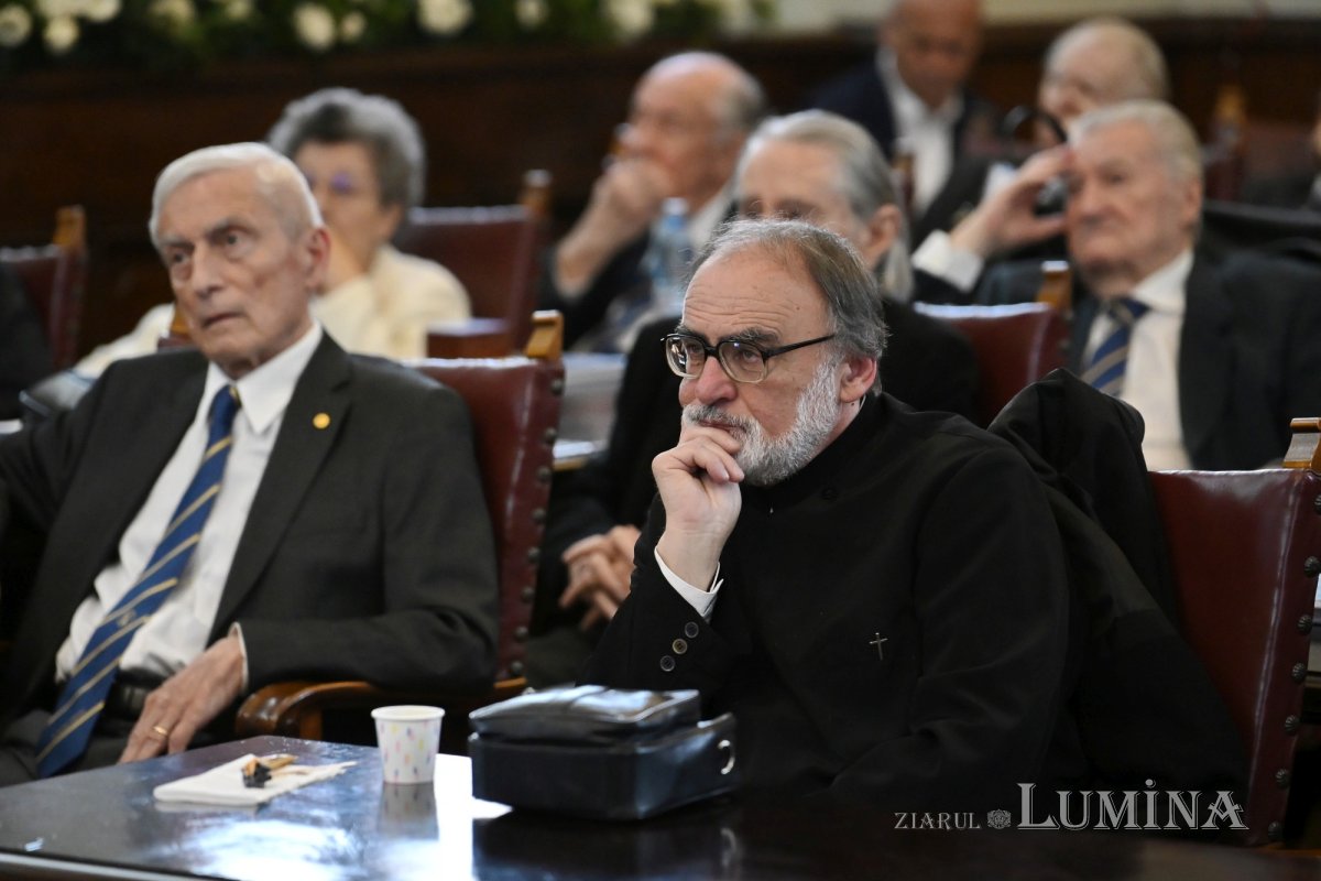 Acad. Marius Andruh este noul președinte al Academiei Române 359362