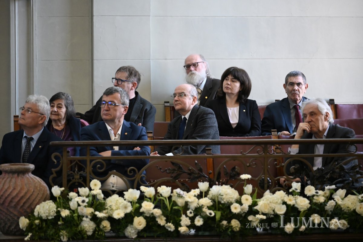 Acad. Marius Andruh este noul președinte al Academiei Române 359365