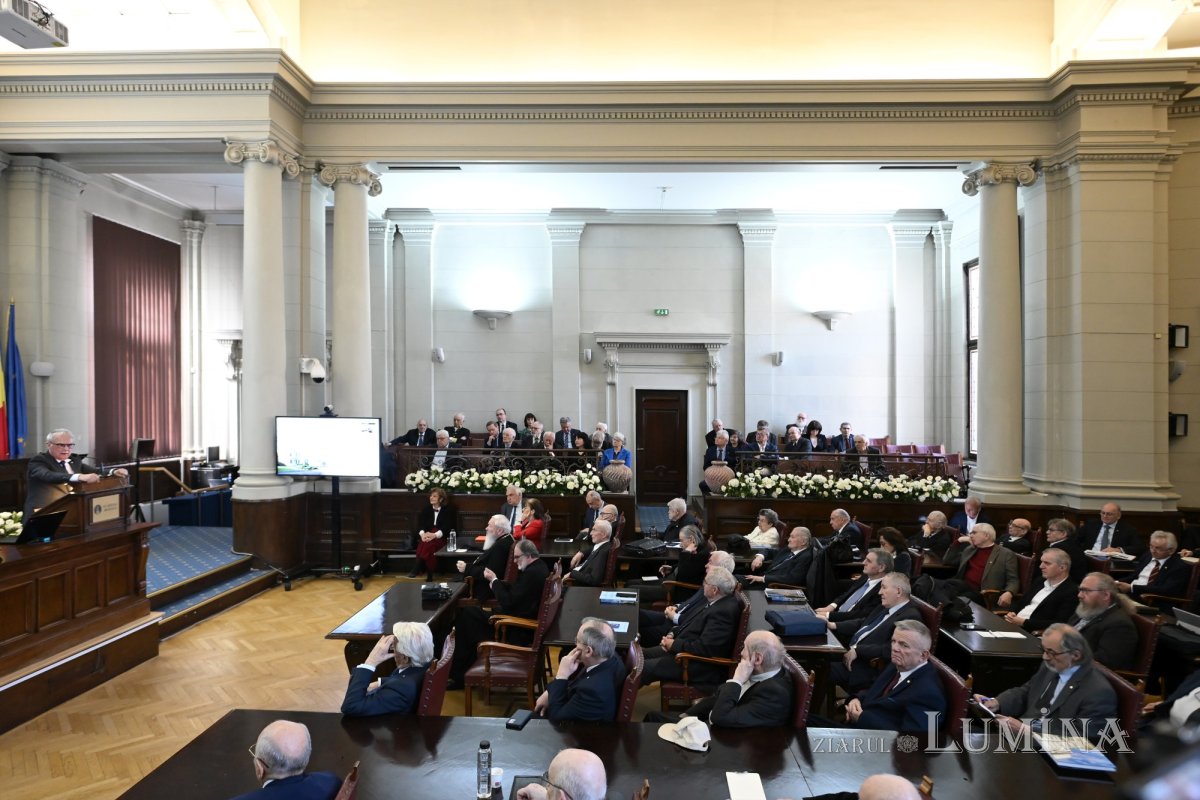 Acad. Marius Andruh este noul președinte al Academiei Române 359366