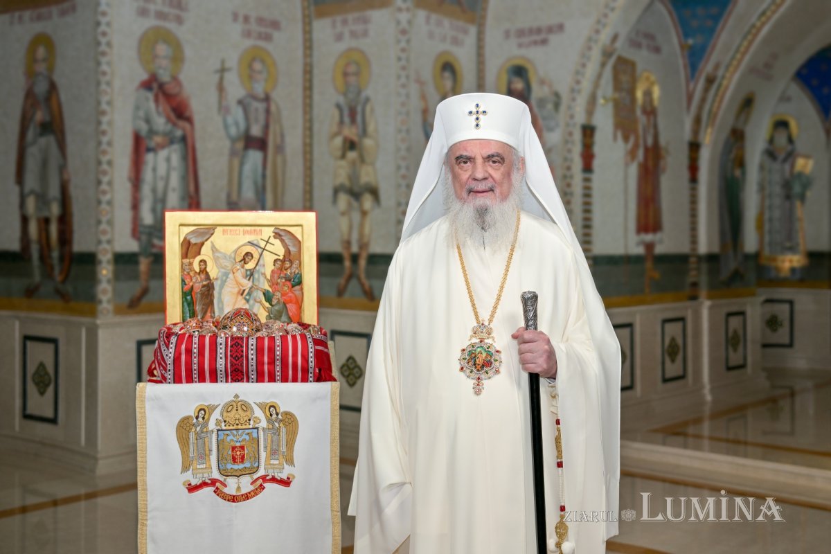 Să arătăm bucuria Învierii şi să ne rugăm pentru pace în lume! 359417