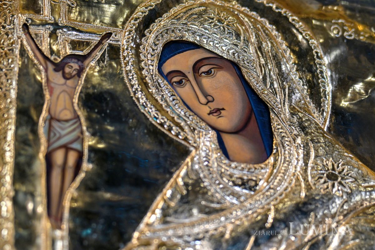 Prin Cruce, Hristos ne-a izbăvit 359412