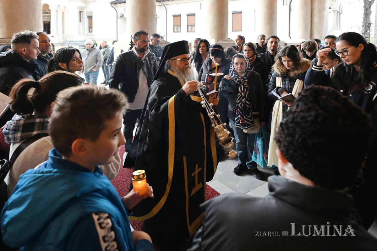 Denia Prohodului Domnului la Catedrala Patriarhală 359697