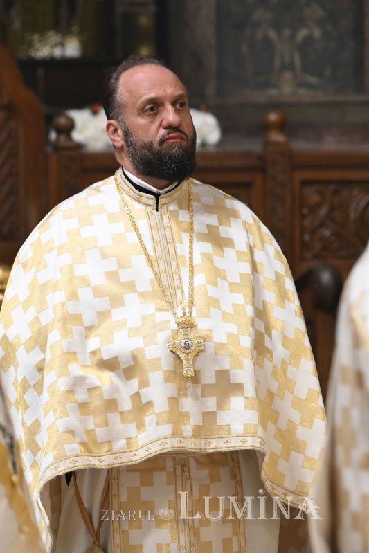 Sfânta Liturghie din noaptea de Paști, la Catedrala Patriarhală 359787