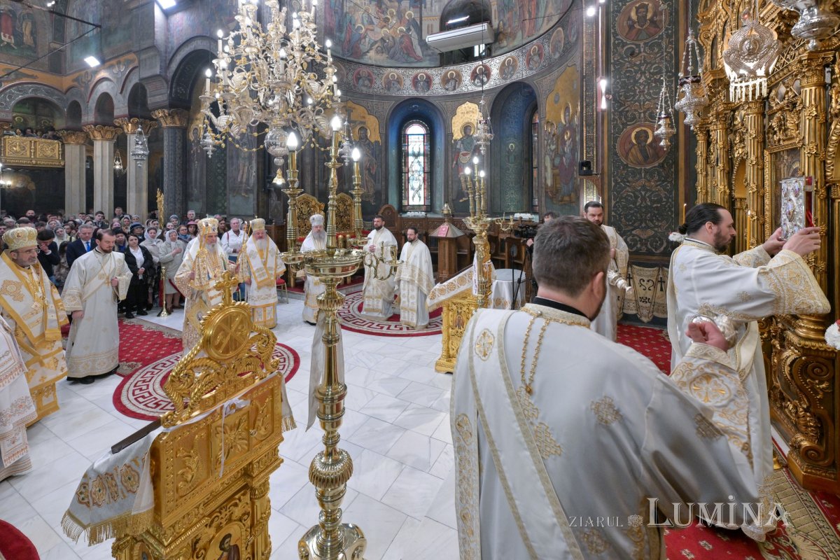 Slujba Vecerniei din prima zi de Paști la Catedrala Patriarhală 359846