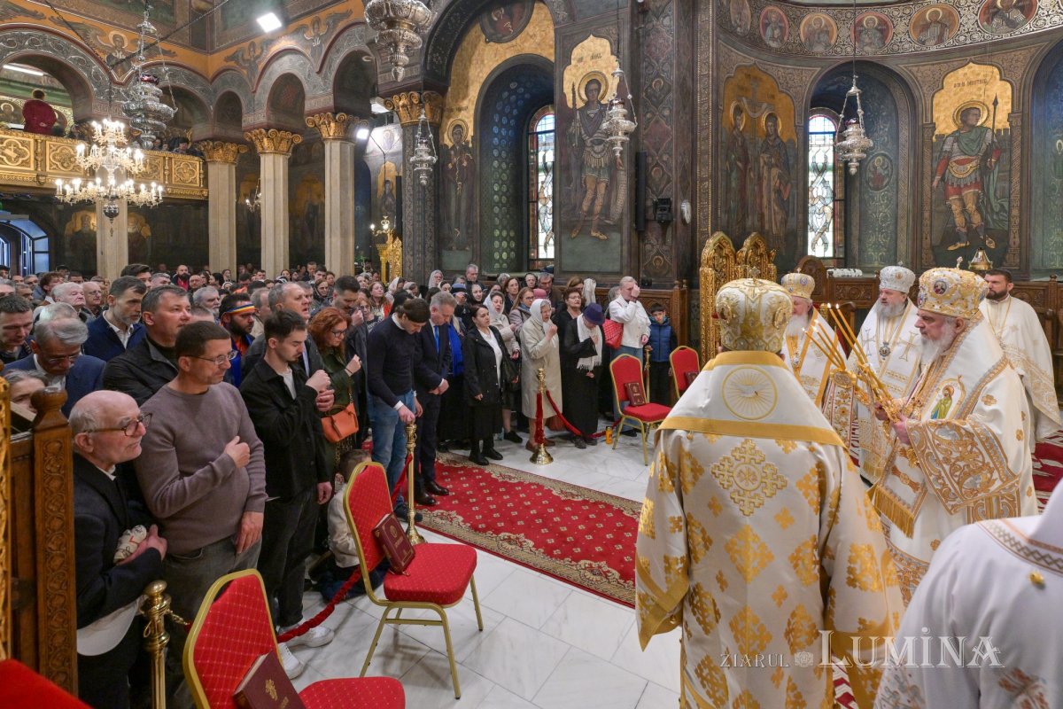 Slujba Vecerniei din prima zi de Paști la Catedrala Patriarhală 359851